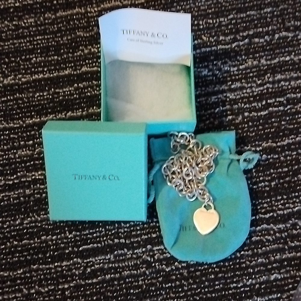 Tiffany & Co. center heart choker necklace